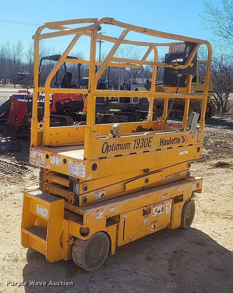 image for item MI9928 2009 Haulotte Optimum 1930E scissor lift