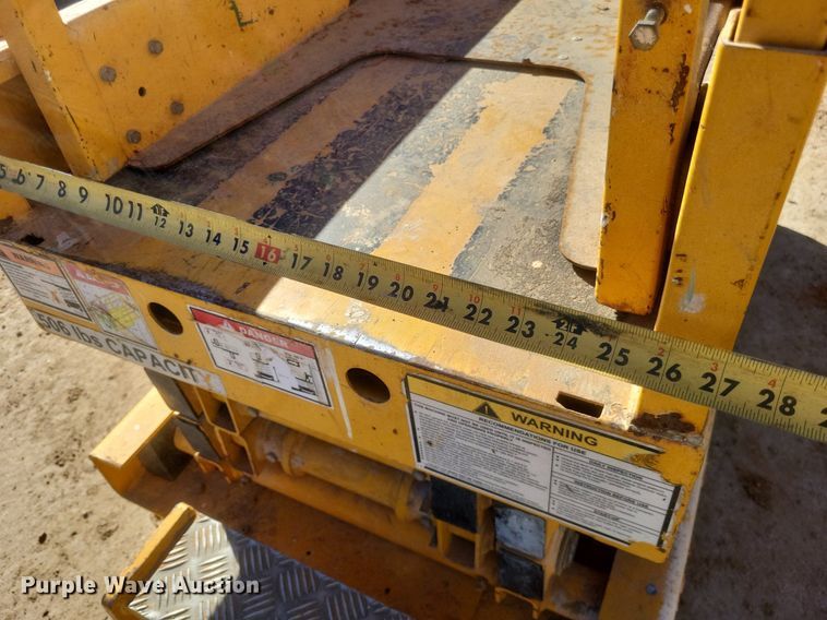 image for item MI9928 2009 Haulotte Optimum 1930E scissor lift