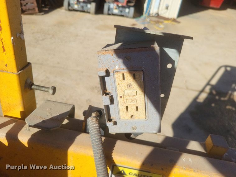 image for item MI9928 2009 Haulotte Optimum 1930E scissor lift