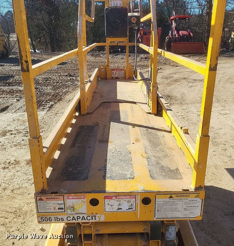 image for item MI9928 2009 Haulotte Optimum 1930E scissor lift