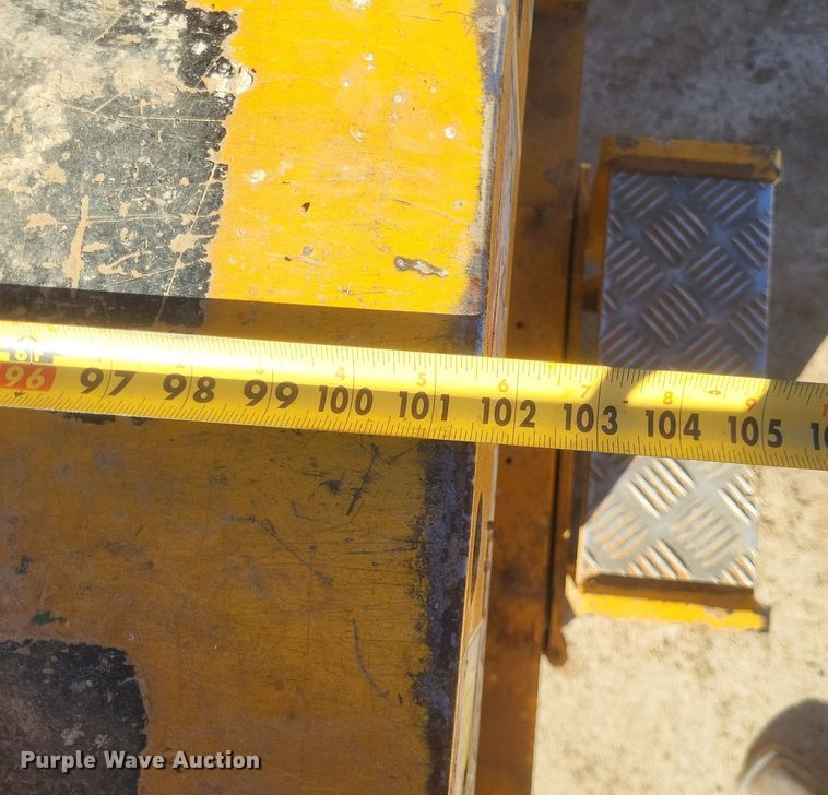 image for item MI9928 2009 Haulotte Optimum 1930E scissor lift