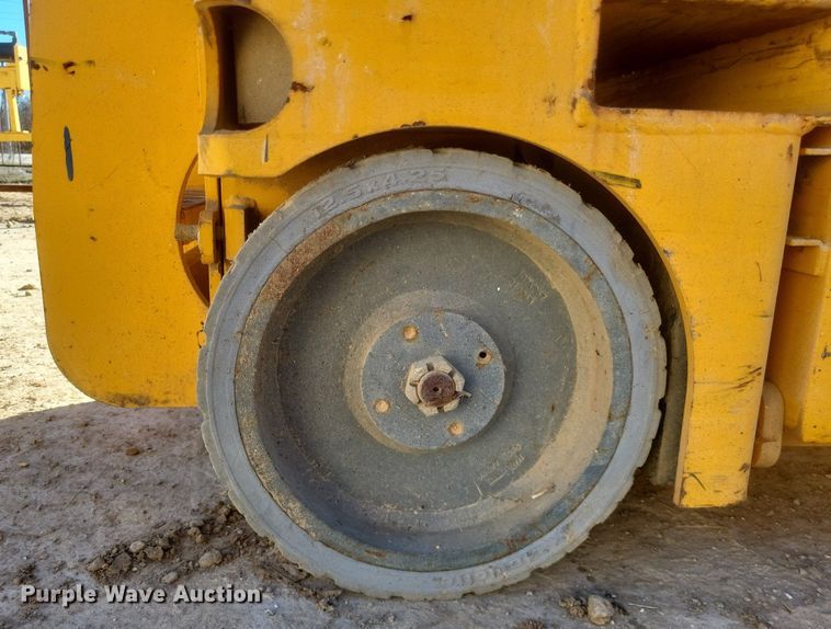 image for item MI9928 2009 Haulotte Optimum 1930E scissor lift