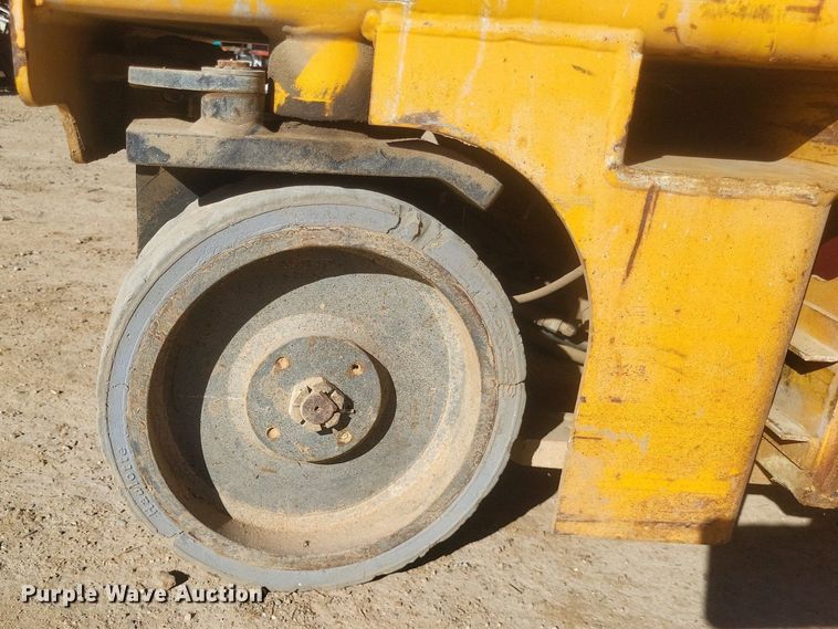 image for item MI9928 2009 Haulotte Optimum 1930E scissor lift