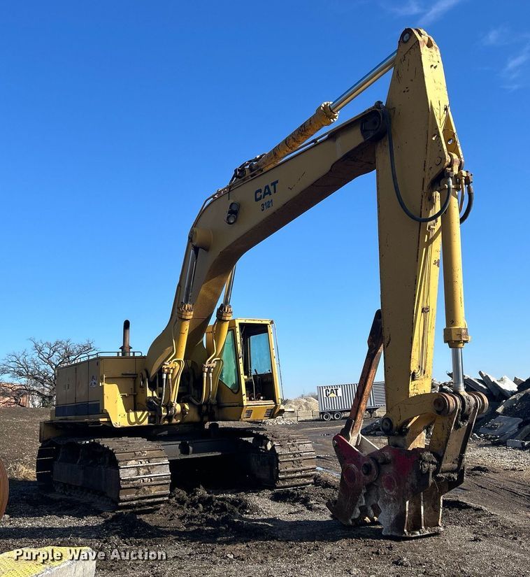 image for item MO9153 1988 Caterpillar 245 excavator