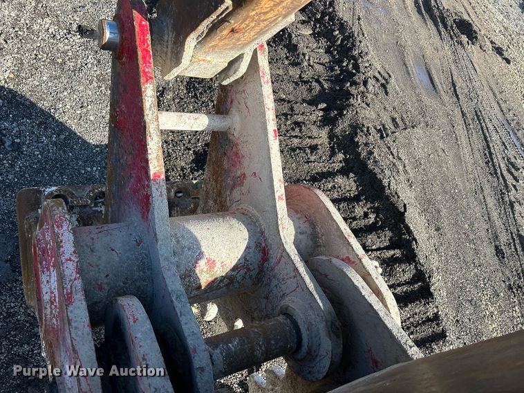 image for item MO9153 1988 Caterpillar 245 excavator