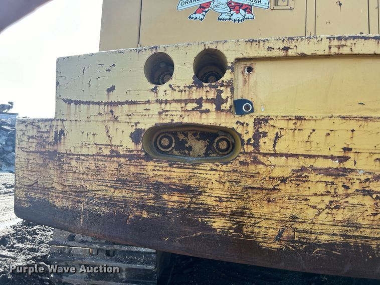 image for item MO9153 1988 Caterpillar 245 excavator