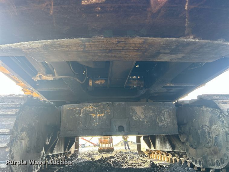 image for item MO9153 1988 Caterpillar 245 excavator