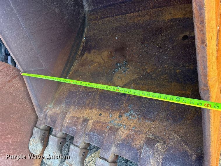 image for item MO9153 1988 Caterpillar 245 excavator