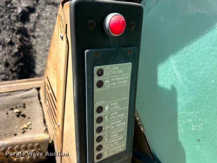 image for item MO9153 1988 Caterpillar 245 excavator