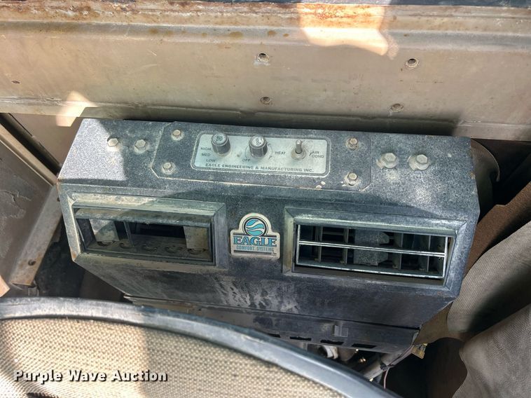 image for item MO9153 1988 Caterpillar 245 excavator