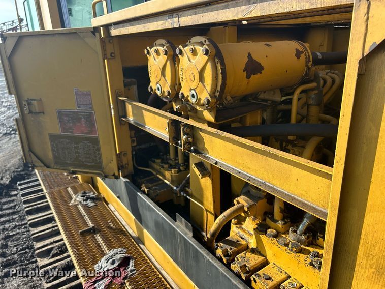 image for item MO9153 1988 Caterpillar 245 excavator