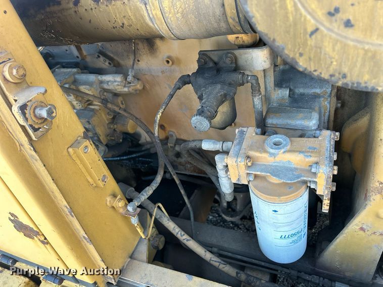image for item MO9153 1988 Caterpillar 245 excavator