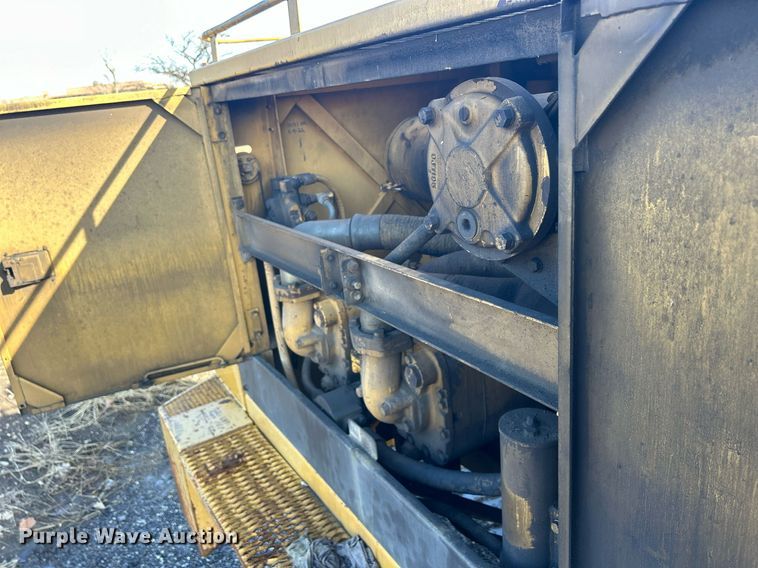 image for item MO9153 1988 Caterpillar 245 excavator