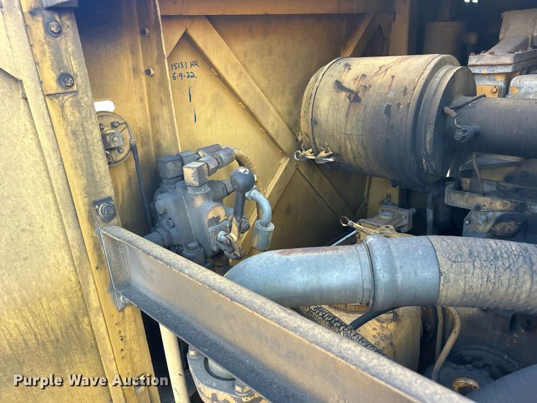 image for item MO9153 1988 Caterpillar 245 excavator