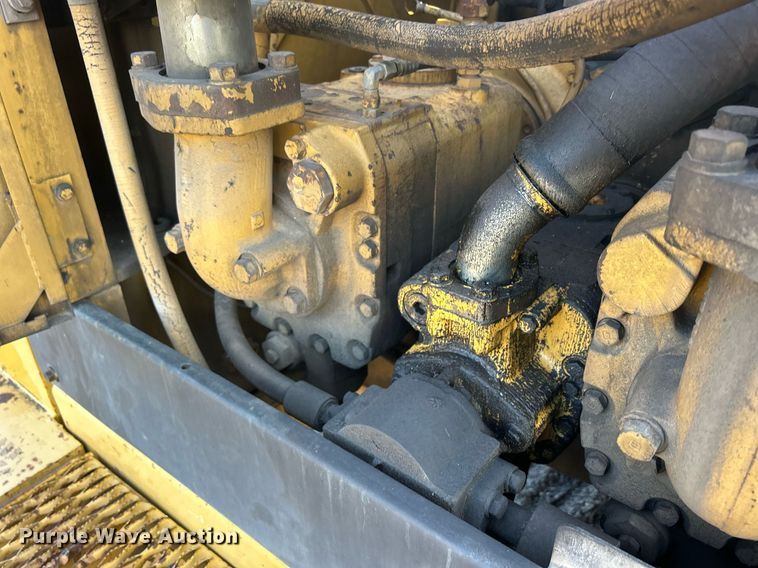 image for item MO9153 1988 Caterpillar 245 excavator