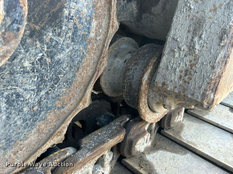 image for item MO9153 1988 Caterpillar 245 excavator