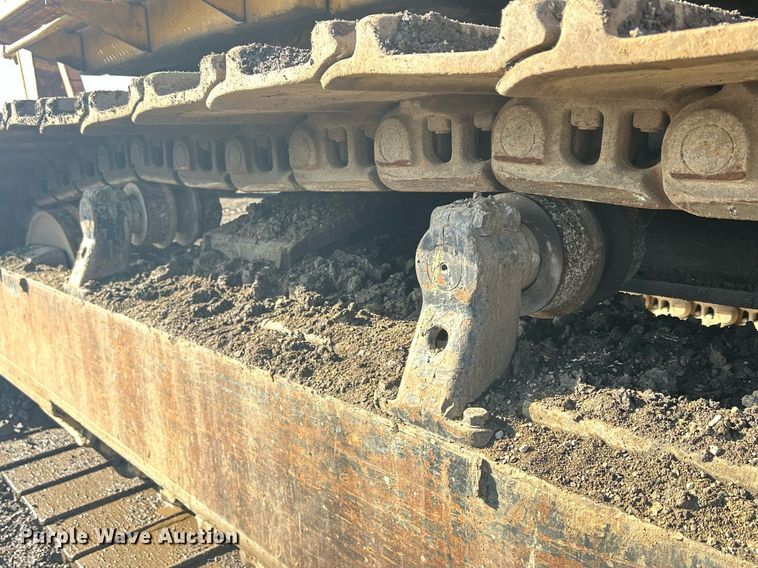 image for item MO9153 1988 Caterpillar 245 excavator