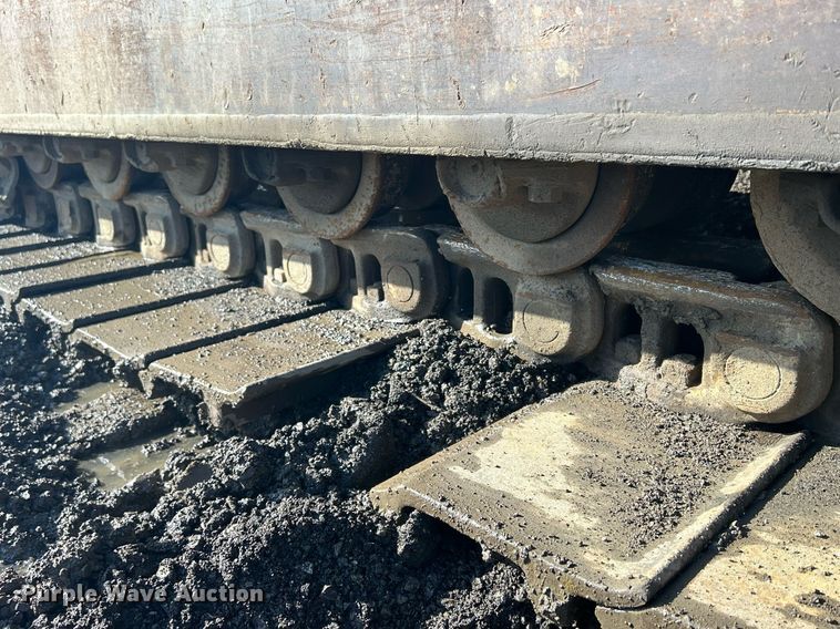 image for item MO9153 1988 Caterpillar 245 excavator