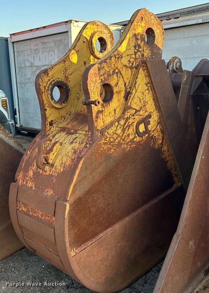 image for item MO9153 1988 Caterpillar 245 excavator