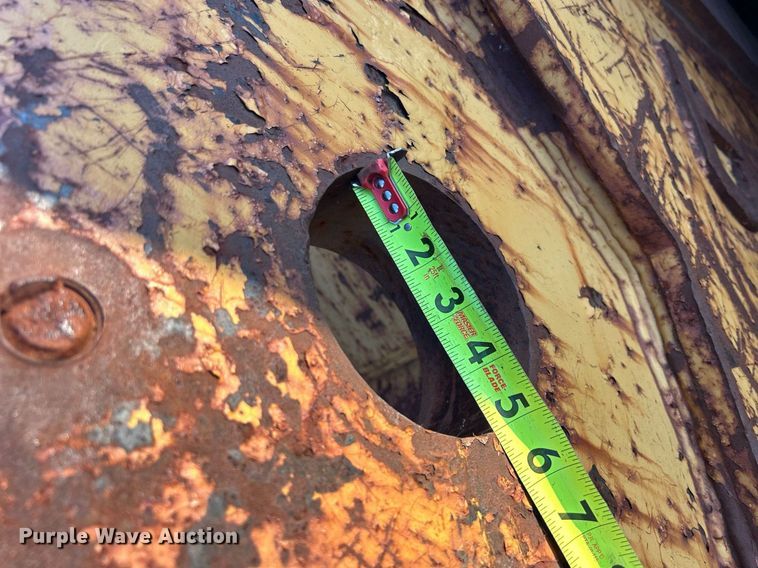 image for item MO9153 1988 Caterpillar 245 excavator