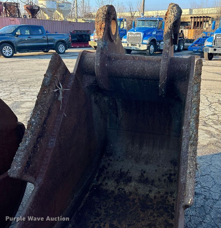 image for item MO9153 1988 Caterpillar 245 excavator