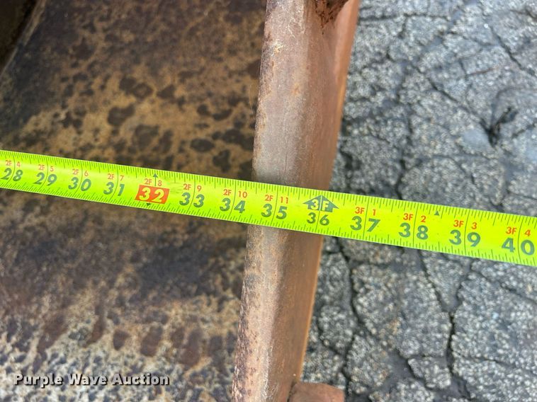 image for item MO9153 1988 Caterpillar 245 excavator