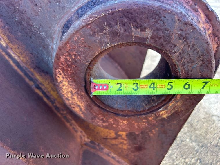 image for item MO9153 1988 Caterpillar 245 excavator