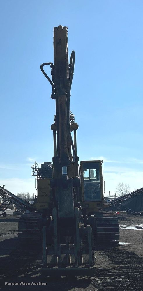 image for item MO9154 1984 Caterpillar 245 excavator