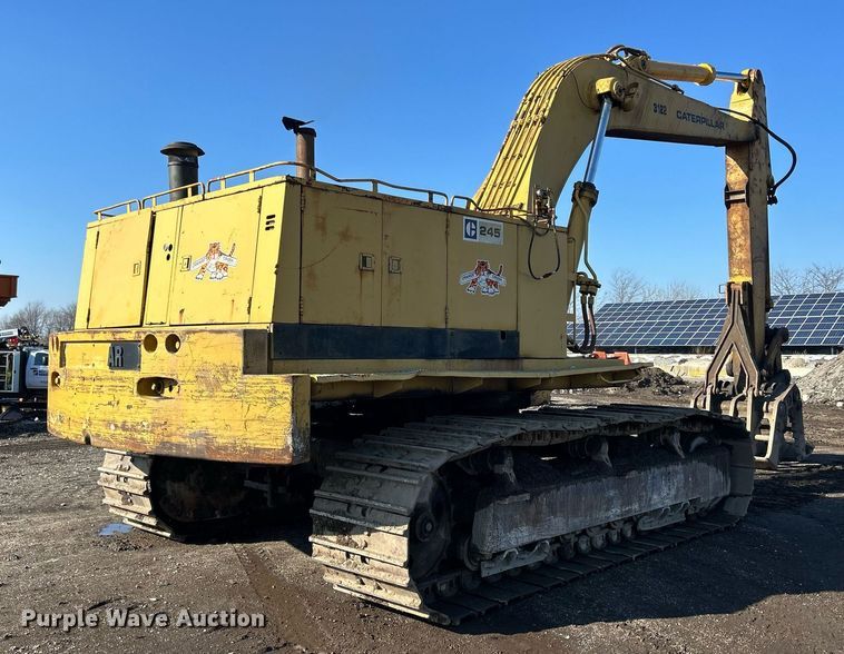 image for item MO9154 1984 Caterpillar 245 excavator