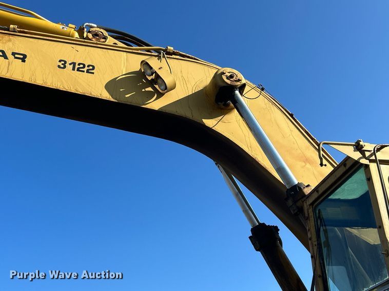 image for item MO9154 1984 Caterpillar 245 excavator