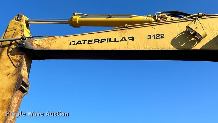 image for item MO9154 1984 Caterpillar 245 excavator