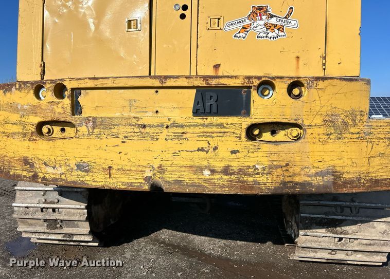 image for item MO9154 1984 Caterpillar 245 excavator