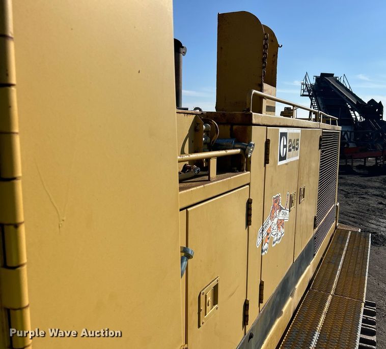 image for item MO9154 1984 Caterpillar 245 excavator