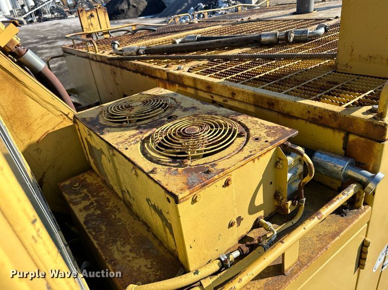 image for item MO9154 1984 Caterpillar 245 excavator