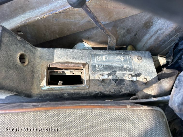 image for item MO9154 1984 Caterpillar 245 excavator