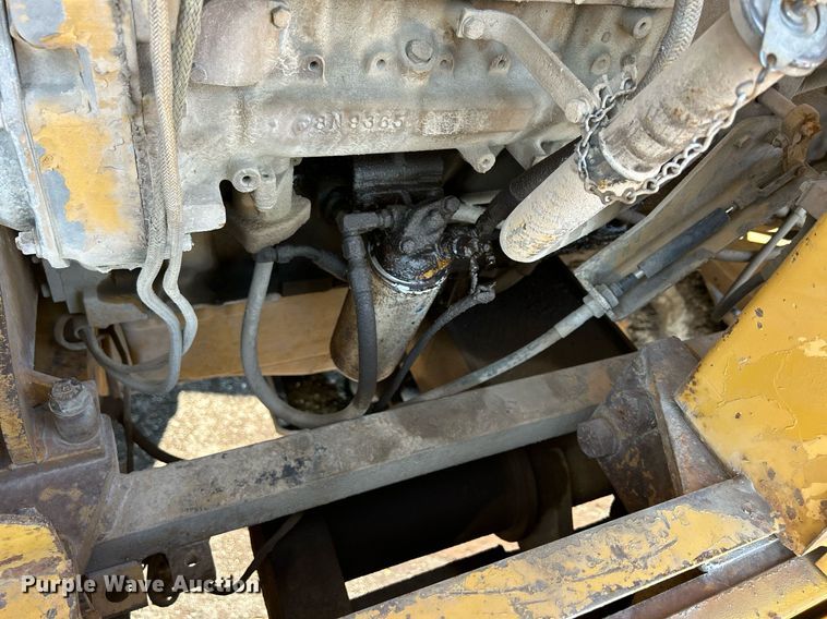 image for item MO9154 1984 Caterpillar 245 excavator