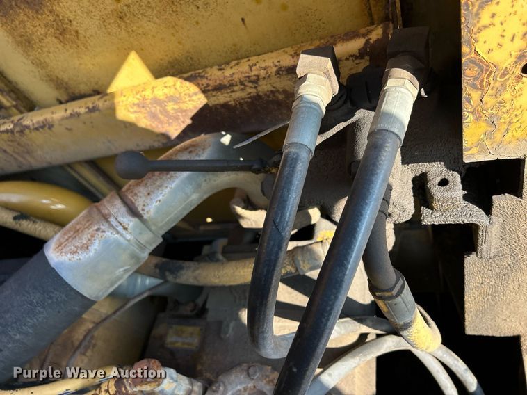 image for item MO9154 1984 Caterpillar 245 excavator