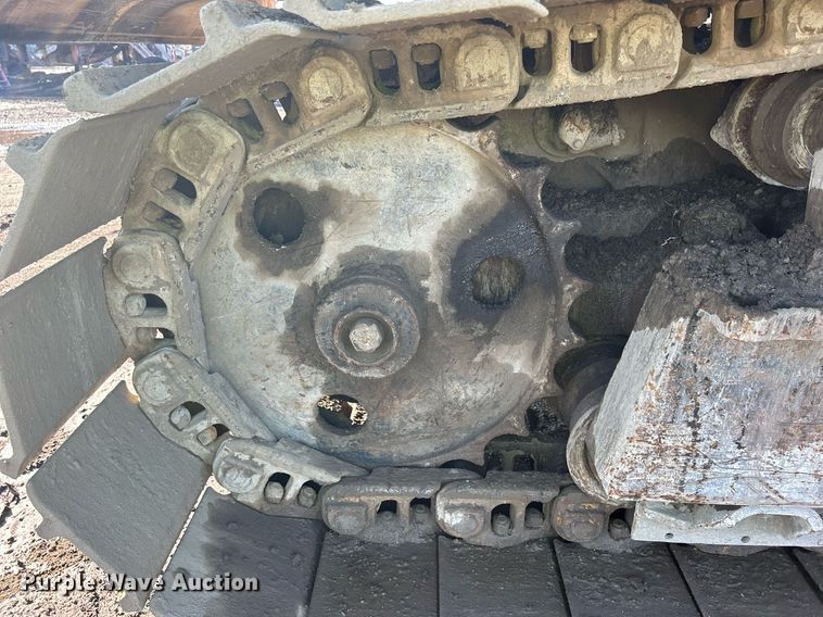 image for item MO9154 1984 Caterpillar 245 excavator