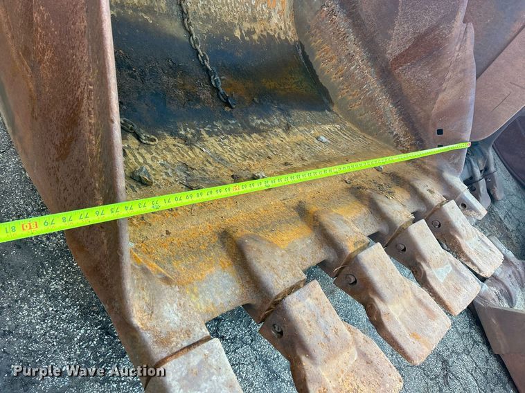 image for item MO9154 1984 Caterpillar 245 excavator