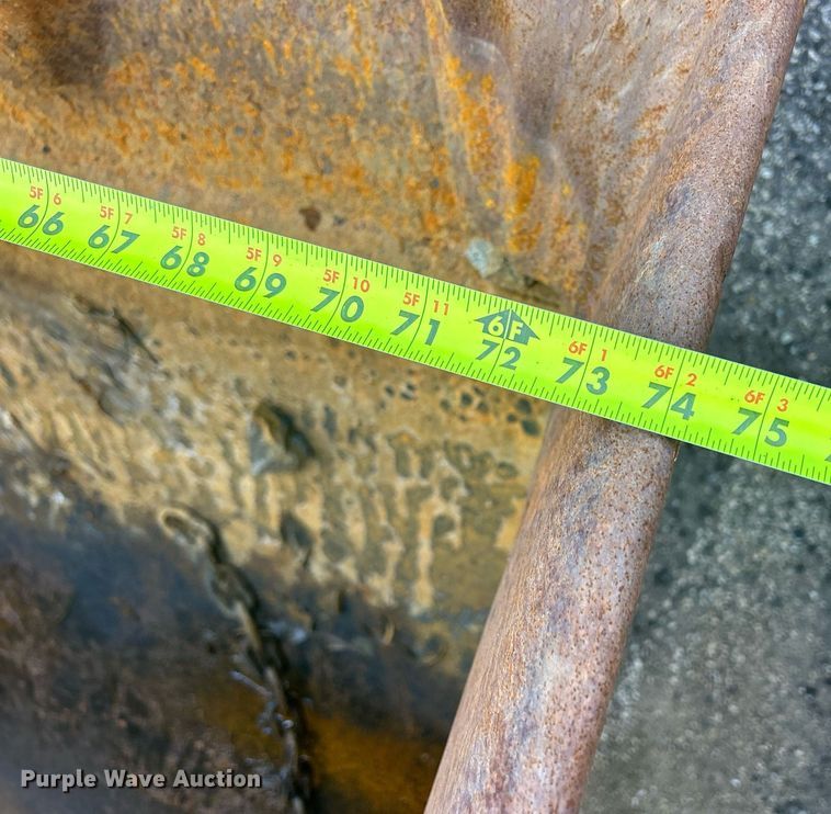 image for item MO9154 1984 Caterpillar 245 excavator