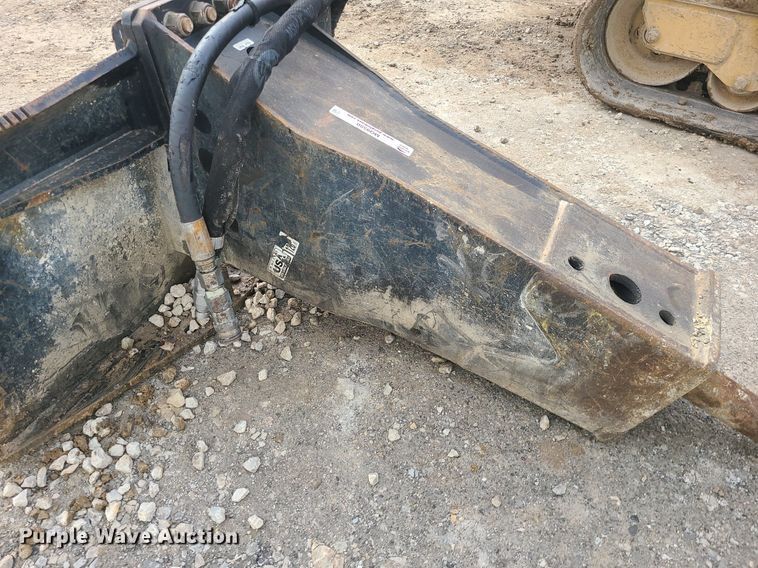 image for item MQ9580 Stanley MB556 skid steer breaker