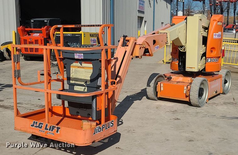 image for item MQ9600 2007 JLG E300AJP boom lift