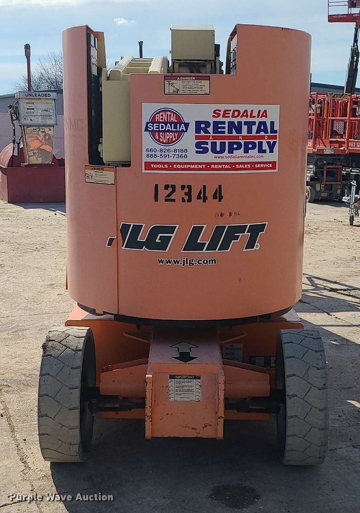 image for item MQ9600 2007 JLG E300AJP boom lift