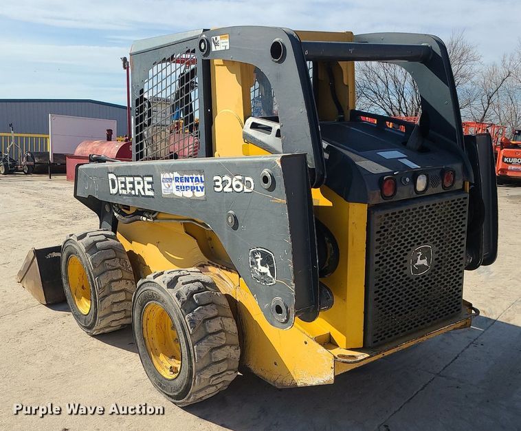 image for item MQ9601 2012 John Deere  326D skid steer loader