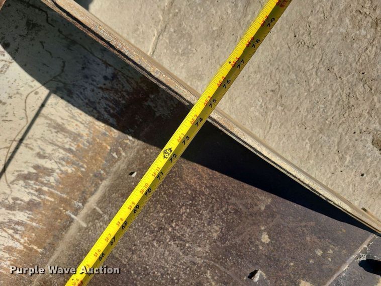 image for item MQ9601 2012 John Deere  326D skid steer loader