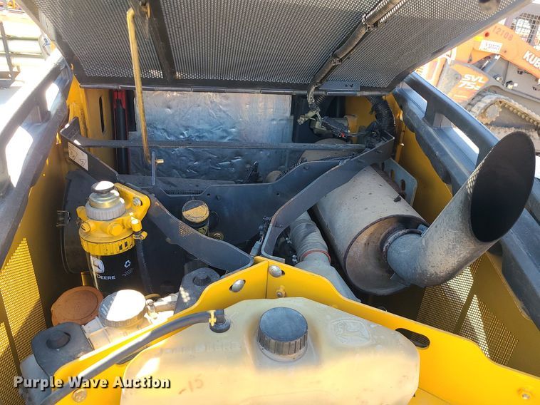 image for item MQ9601 2012 John Deere  326D skid steer loader