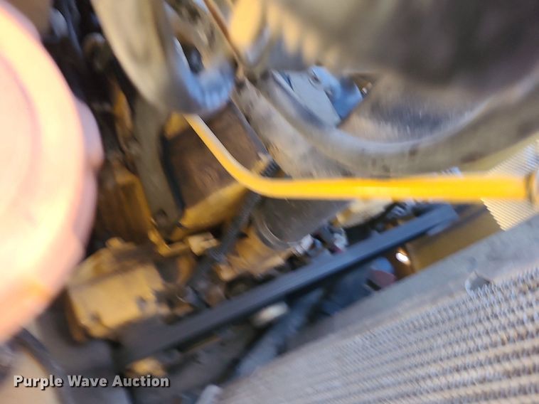 image for item MQ9601 2012 John Deere  326D skid steer loader