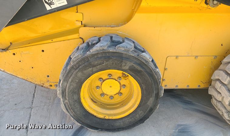 image for item MQ9601 2012 John Deere  326D skid steer loader