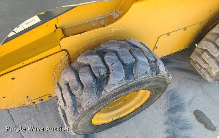 image for item MQ9601 2012 John Deere  326D skid steer loader