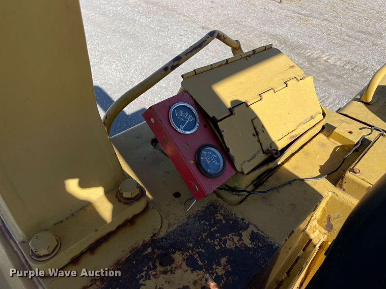 image for item NA9751 Caterpillar 953 loader